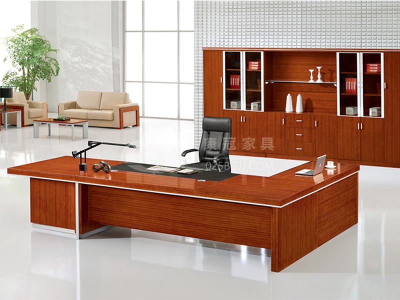 實(shi)木老(lao)闆槕(zhuo)-15