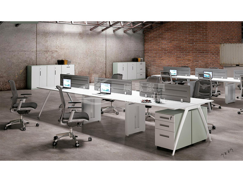 職(zhi)員(yuan)辦(ban)公槕(zhuo)-15