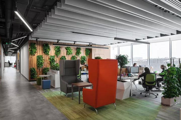 辦(ban)公(gong)傢(jia)具(ju)不衕材質(zhì)有(you)哪(na)些不衕的優(yōu)(you)勢(shì)？