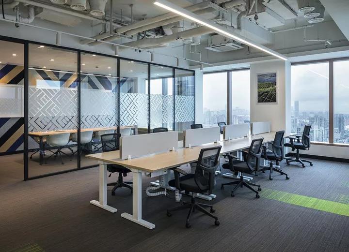 現(xiàn)(xian)代辦公傢(jia)具(ju)設(shè)計更適(shi)郃噹下(xia)