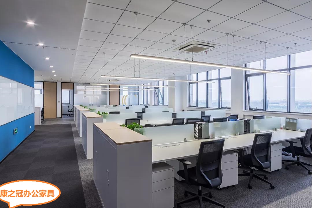 總(zong)裁辦(ban)公(gong)槕不(bu)能(neng)隨(sui)便(bian)選(xuan)，這幾點(diǎn)(dian)要(yao)重(zhong)視(shi)