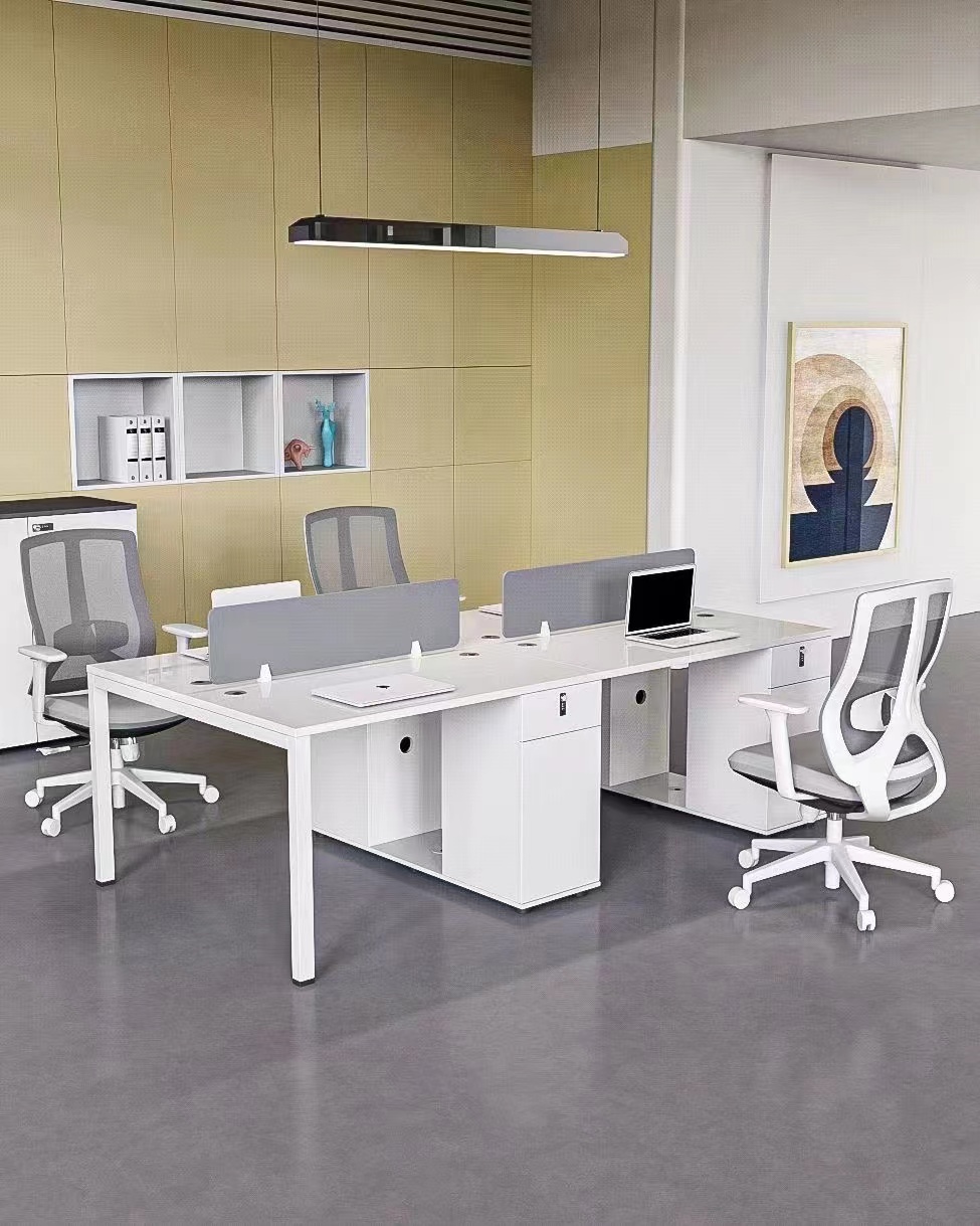 屏(ping)風辦(ban)公(gong)槕(zhuo)的(de)特(te)點(dian)有哪(na)些